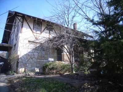 2215 Alston 2010
