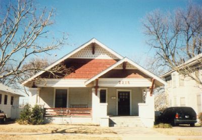 2216 College 1995
