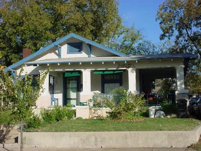2219 Washington 2003
