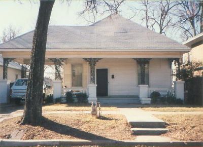 2220 Lipscomb 1995
