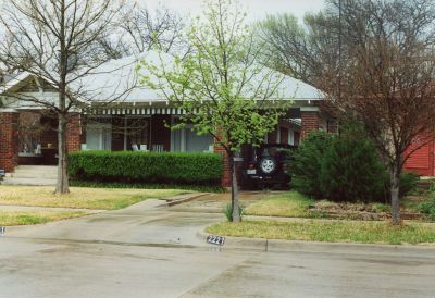 2221 Fairmount 2000
