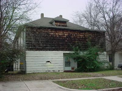 2234 Hurley 2003 February
2nd floor still burnt while first floor was occupied
