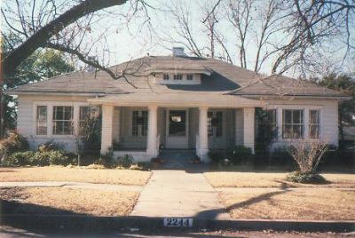 2244 Lipscomb 1995
