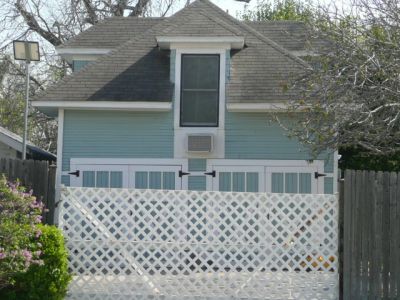 2251 Lipscomb garage 2008
