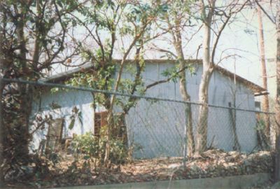 2256 College barn 1995
