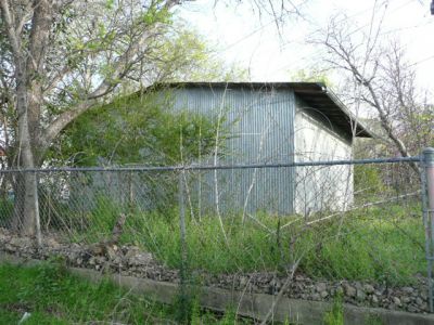 2256 College barn 2008
