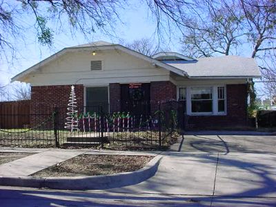 2262 Hurley 2002
