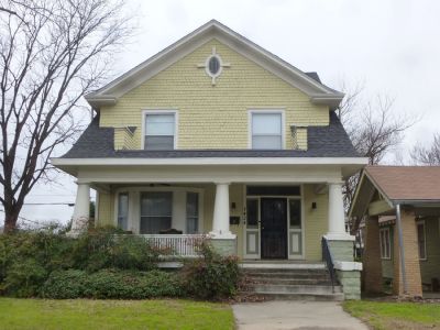 1424 Adams 2019
