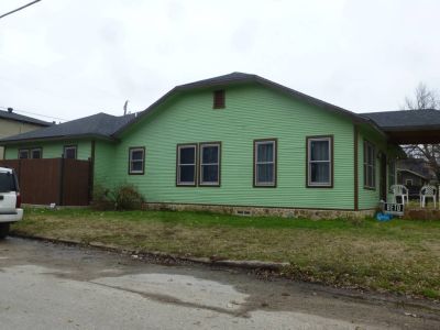 1401 Alston S side 2019
