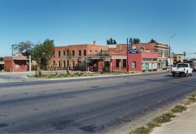 701 - 715 Magnolia 2000
