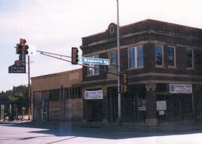701 Magnolia 1999

