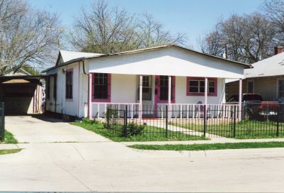 1118 Hawthorne 2000
