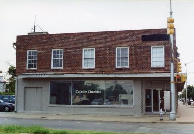 1208 Magnolia side 2000
