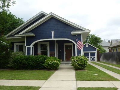 1320 Alston 2017
