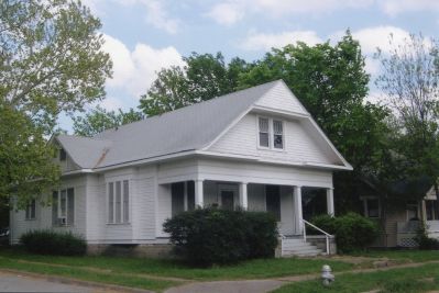 1401 Henderson side 2004

