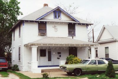 1404 Henderson 2000
