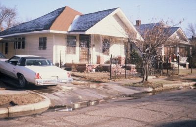 1421 - 1425 Lake pre-1995
