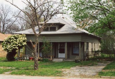 1617 Henderson 2000
