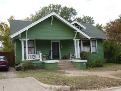 1640 Henderson 2014
