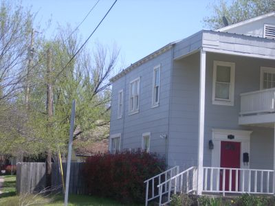 1700 Henderson side 2010
