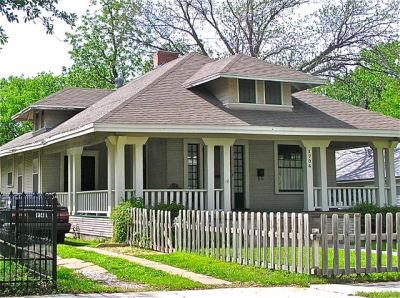 1704 Henderson 2011
