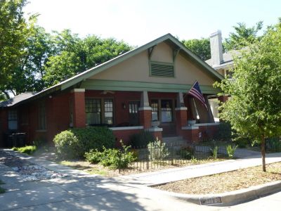 1716 Adams 2016
