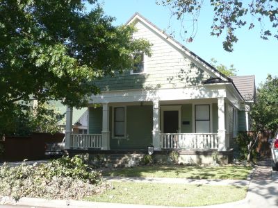 1824 Henderson 2011
Further restoration by Chelsie Zachman
