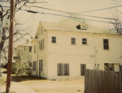 1900 5th garage apt 1996
