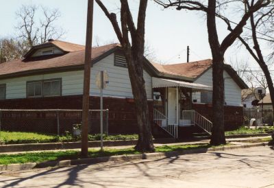 2101 Henderson 2000
