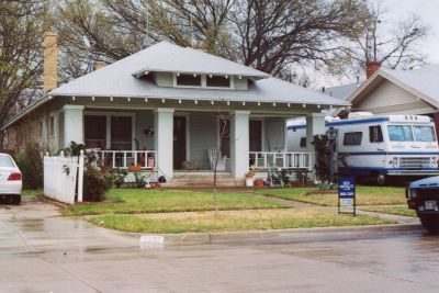 2243 Fairmount 2000
