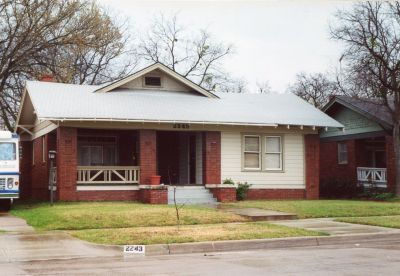 2245 Fairmount 2000
