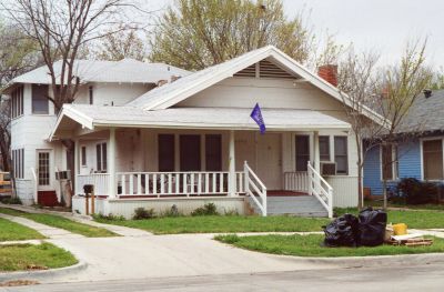 2252 Fairmount 2000
