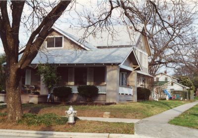 2261 Hurley 2000

