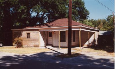 2263 Fairmount garage apt 2000
