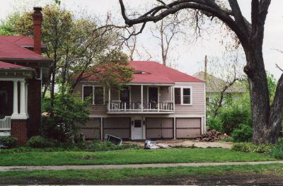 2264 Lipscomb garage apt 2000
